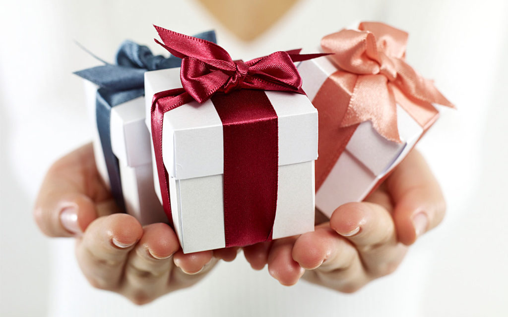 2 Ways Baskets Improve Your Gift-Giving Skills